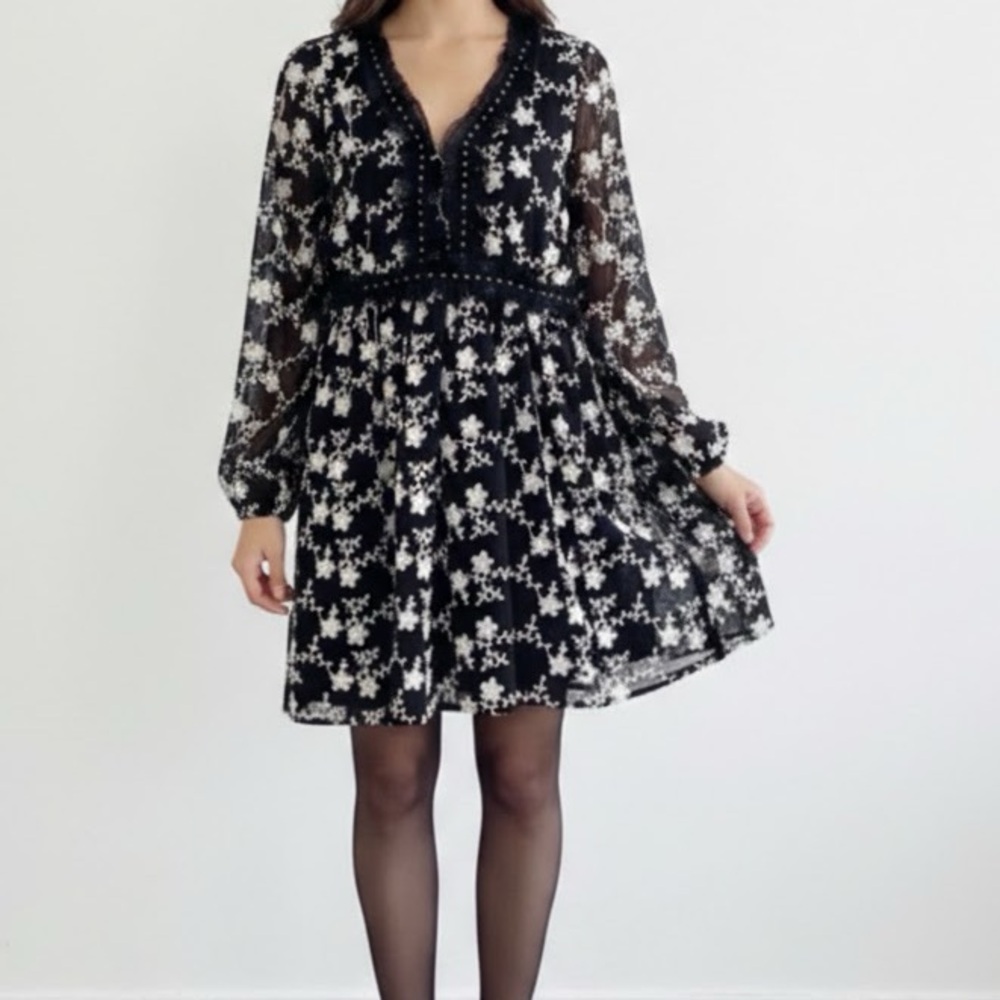 Orange Creek Floral Embroidered Long Sleeve Mini Dress Small